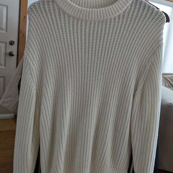 Aritzia Chenille Knit Sweater - Picture 3 of 3